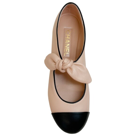 Chanel 2024 Beige / Black Cap Toe Mary Jane Flats - Picture 4 of 6